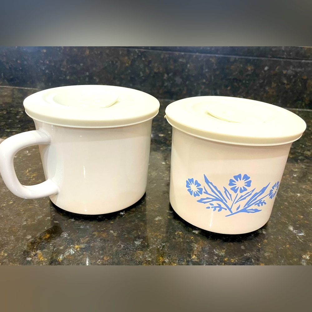 Corningware 20oz Soup mugs. Like new a couple have been used. 6 included
